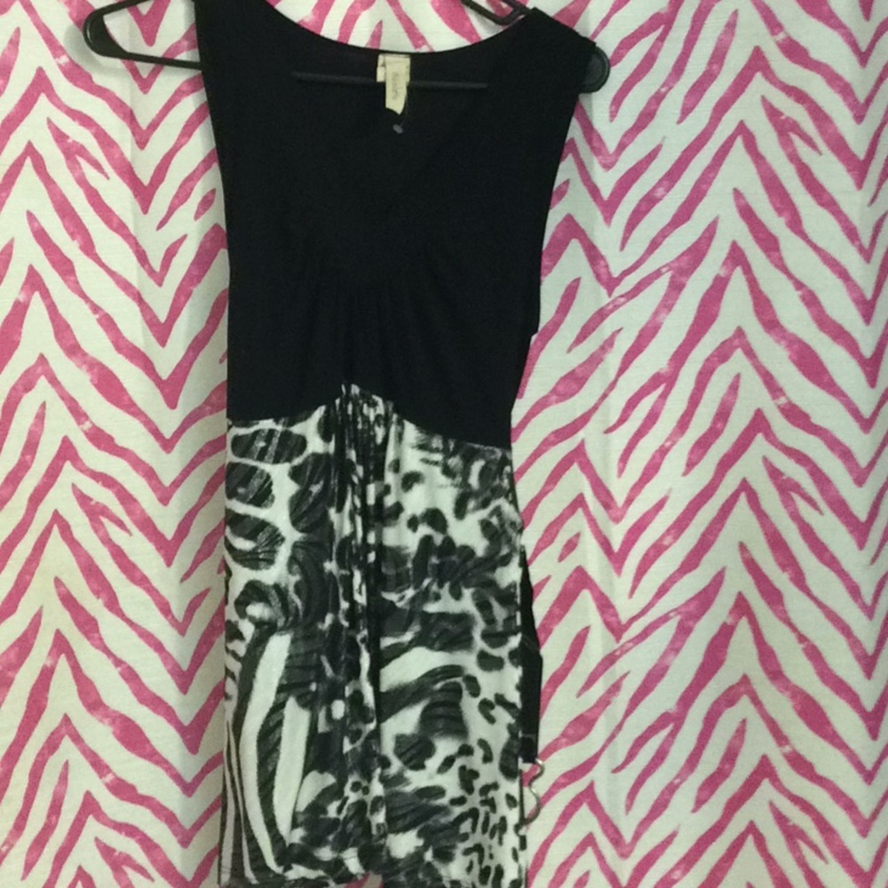 Dressy top with leopard print